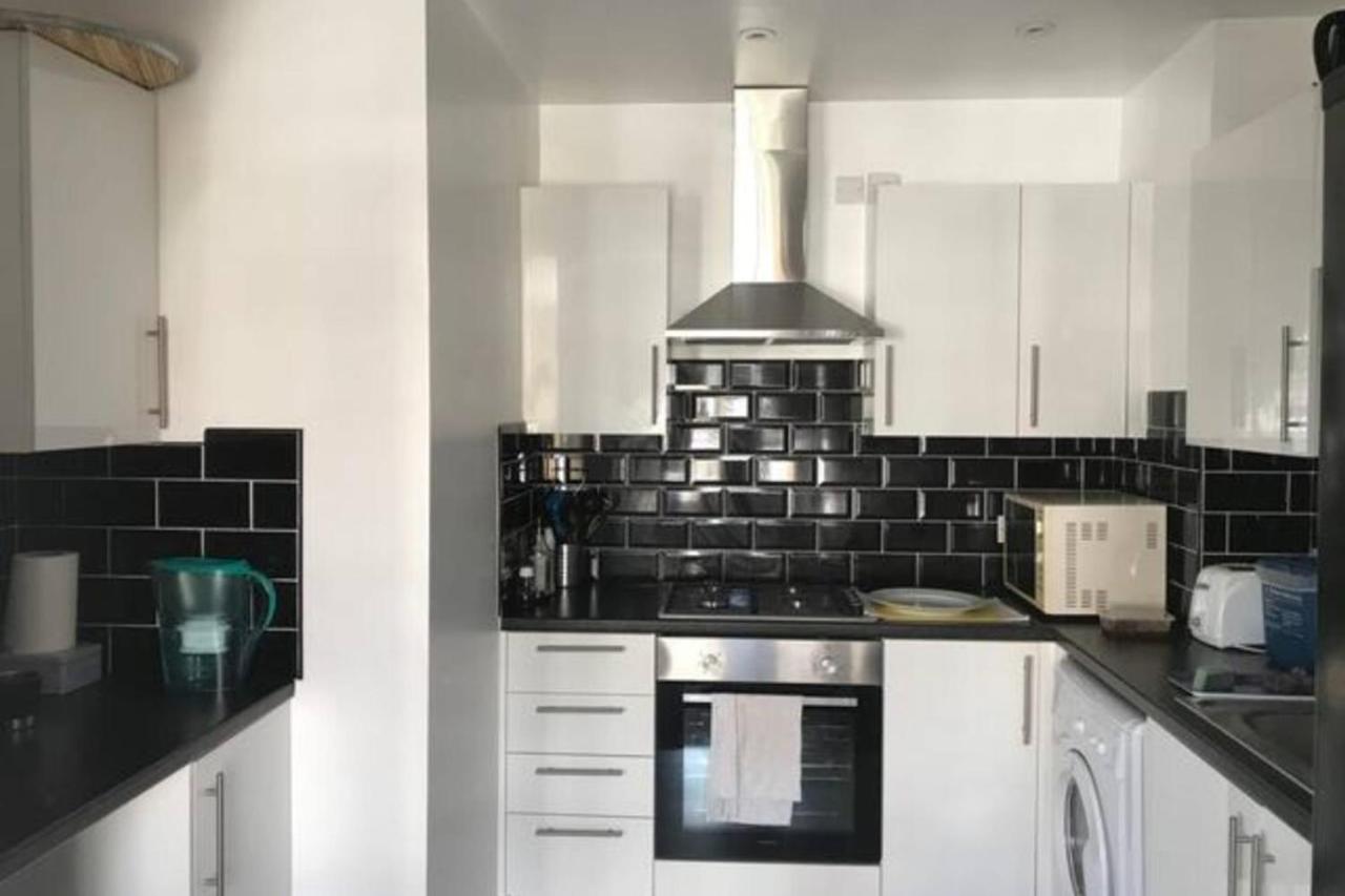 Lovely Victorian Flat For 6 In Stoke Newington London Exterior foto